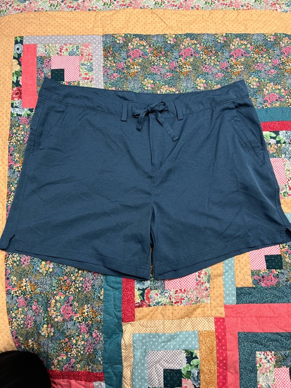Magellan Outdoors Slate Blue Drawstring Casual Shorts